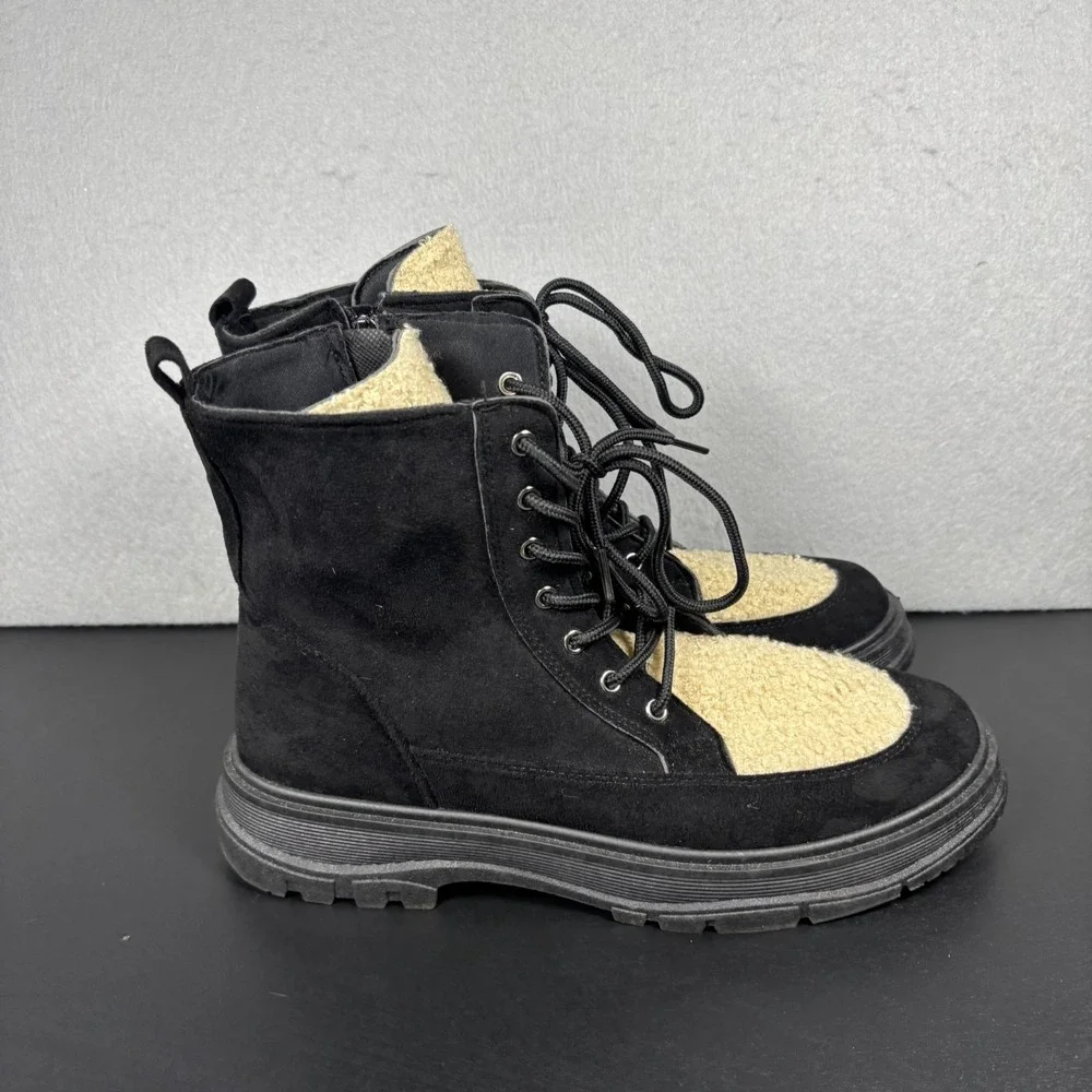 Yoki Womens Size 10 Black Faux Shearling Combat Boots Lug Sole Ankle Winter Shoe